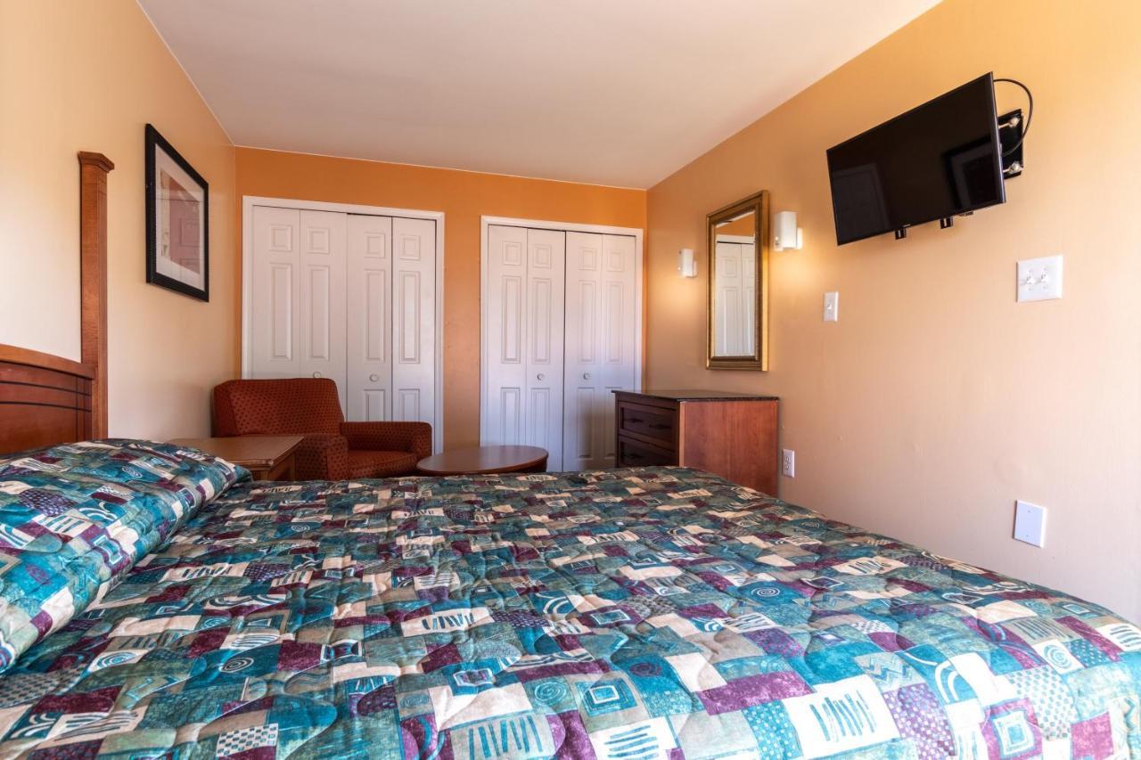 Master Suites Hotel Уолдорф Екстериор снимка